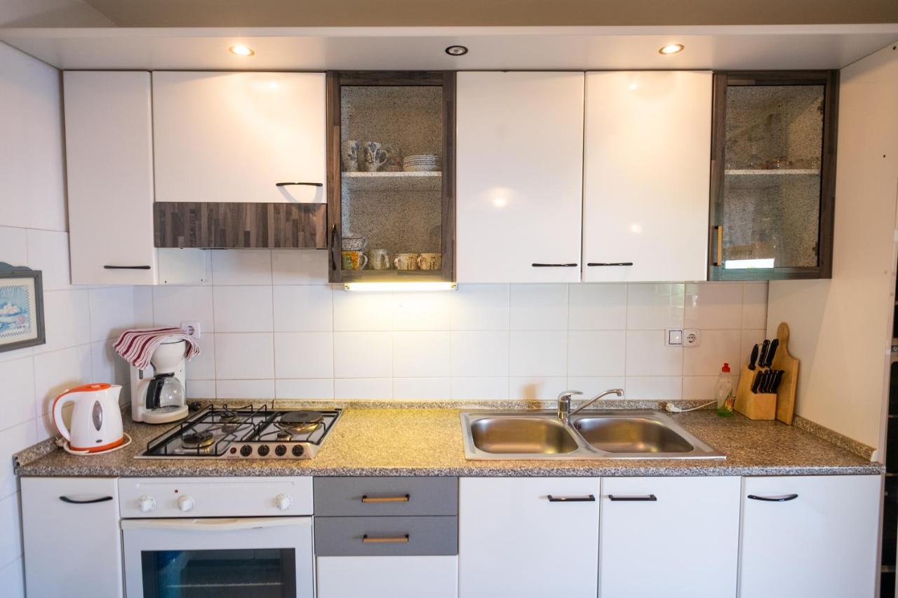 Apartmani Suzana 克罗诺维察 外观 照片